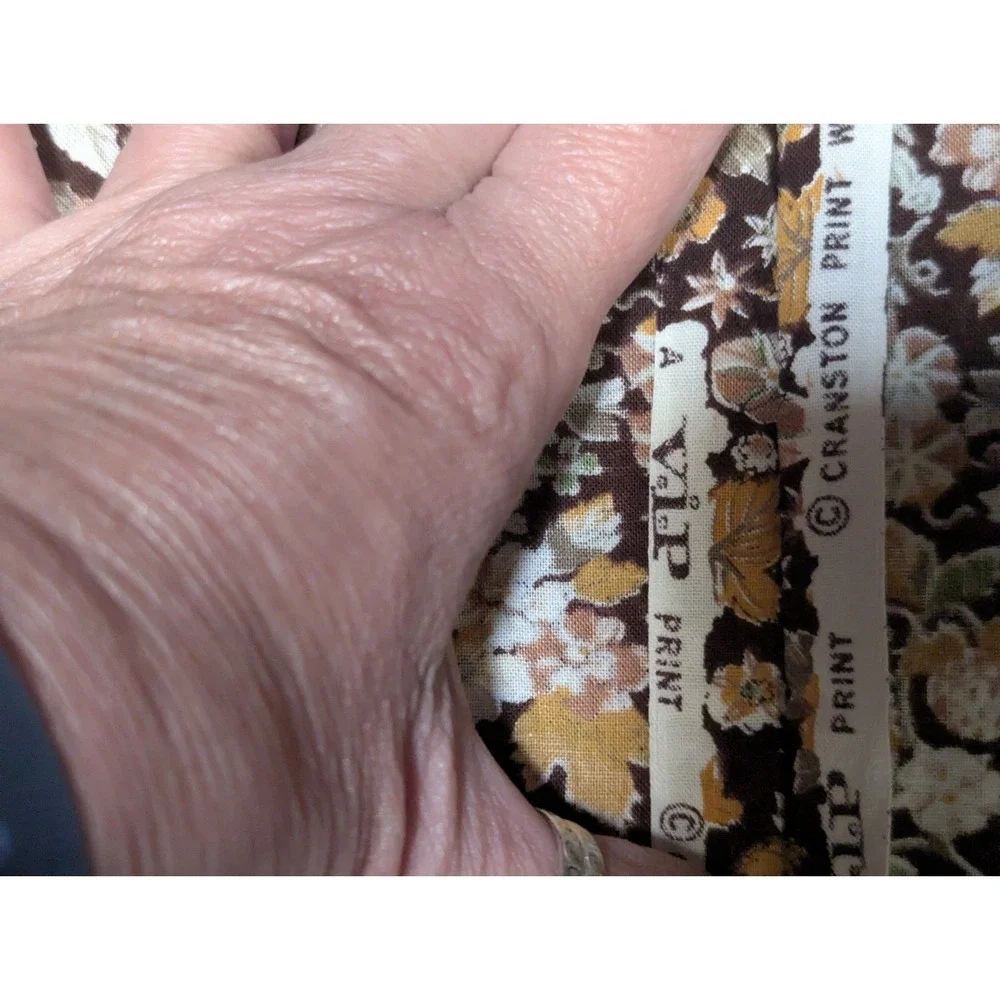 vintage Cranston Print Works VIP material browns gold green floral 112